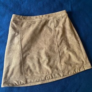 A&F microsuede skirt excellent condition